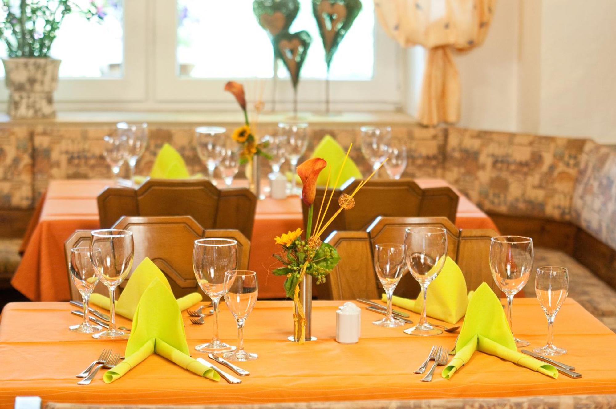 Hotel-Restaurant Bauer-Keller غريدينغ المظهر الخارجي الصورة